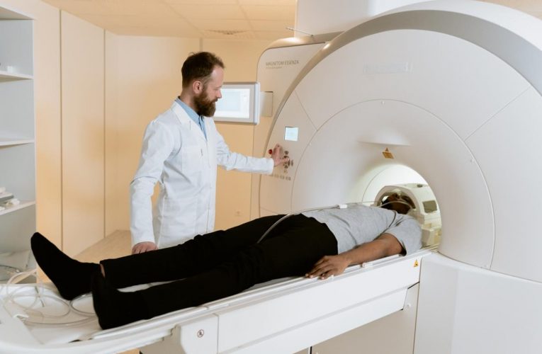 Kiedy lekarz może zlecić rezonans magnetyczny?