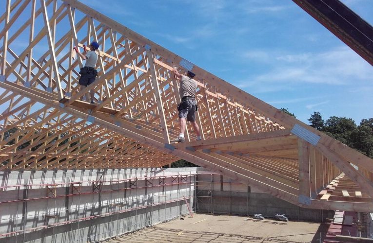Wykorzystanie prefabrykowanych konstrukcji drewnianych w budownictwie